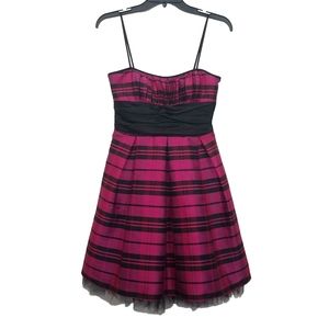 Morgan & Co. Plaid Semi-Formal Party Dress, 3/4